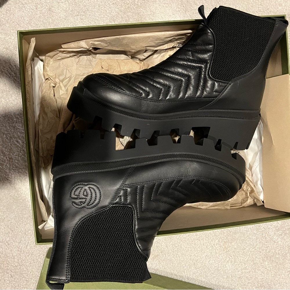 Gucci Marmont Matelesse Chelsea Boots
